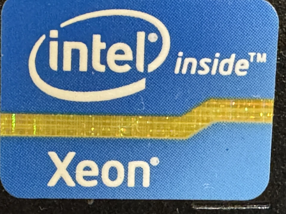 DELL PowerEdge T110 II Tower XEON E3-1220 3.1 GHz QuadCore 8Gb 4 x 1Tb SAS HDD - Image 2 of 4