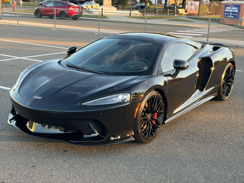 McLaren GT 2023 base Foto 4 de 4