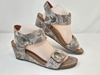 Taos Carousel 2 Sandals Wedge Nubuck Ankle Strap Cork Gray Women Size 10