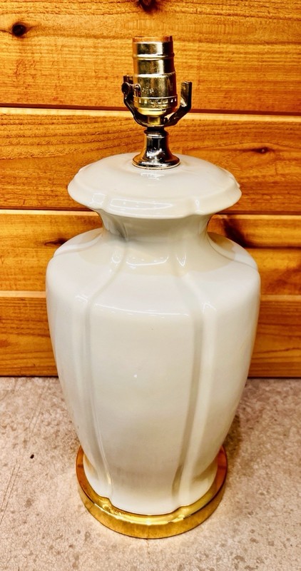 Vintage MCM White Porcelain Table Lamp With Brass Base Style Lighting Lamps