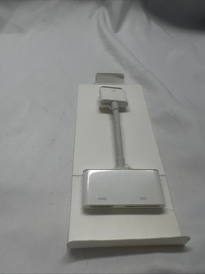 Apple 30pin HDMI Digital AV Adapter A1422 Genuine OEM Connector Authentic(E3024) - Image 3 of 4