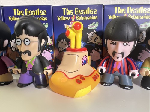 The Beatles Titans Yellow Submarine John Paul Ringo George Mystery Mini Figures - Picture 7 of 8