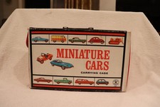 Matchbox Carry case with 40 Mint Condition Matchbox Vehicles
