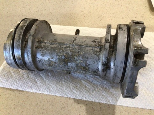 Honda ATC/TRX 250R OEM Bearing Carrier 52201-HA2-670 - Picture 7 of 9
