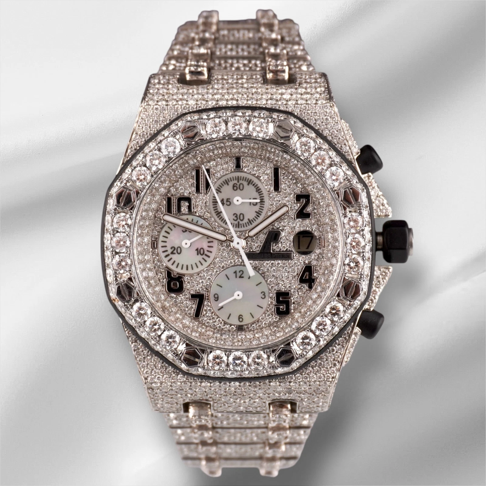 Audemars Piguet — AUDEMARS PIGUET Royal Oak Offshore 42mm 30ct Diamonds Steel Watch 25770ST Papers