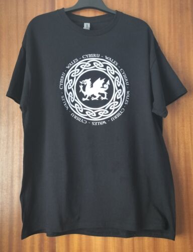 XL Unisex, Welsh Dragon Black  T-shirt - Afbeelding 1 van 7
