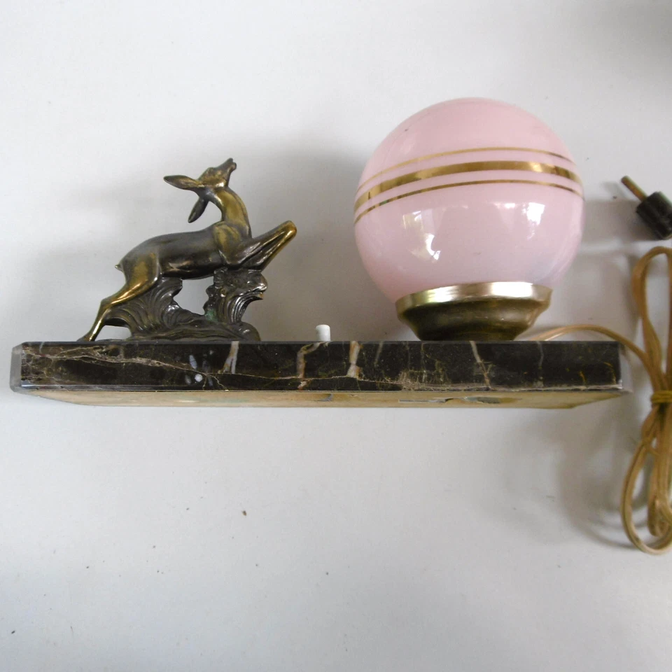 ancienne lampe de chevet biche et boule rose sur marbre - Photo 2/4