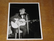 GLEN CAMPBELL - PROMO PRESS PHOTO - 10 x 8 INCHES (T10)