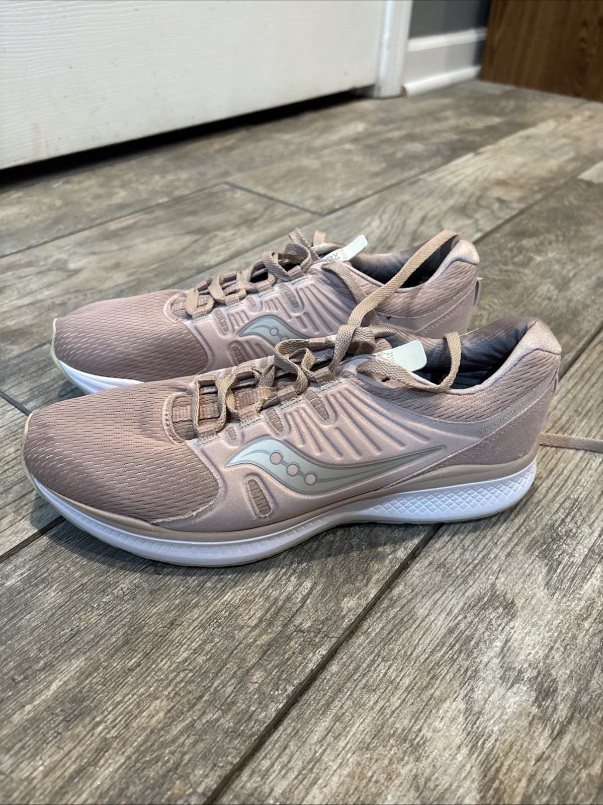 Saucony Versafoam Inferno Running Shoes Women’s Size 9.5