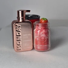 Zuru 5 Surprise Mini Brands Gold Rush Series Rose Gold Monday Shampoo VHTF