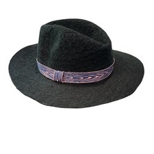    Women  s Black Wool Fedora with Pink  Navy Band 21-22  circumference
