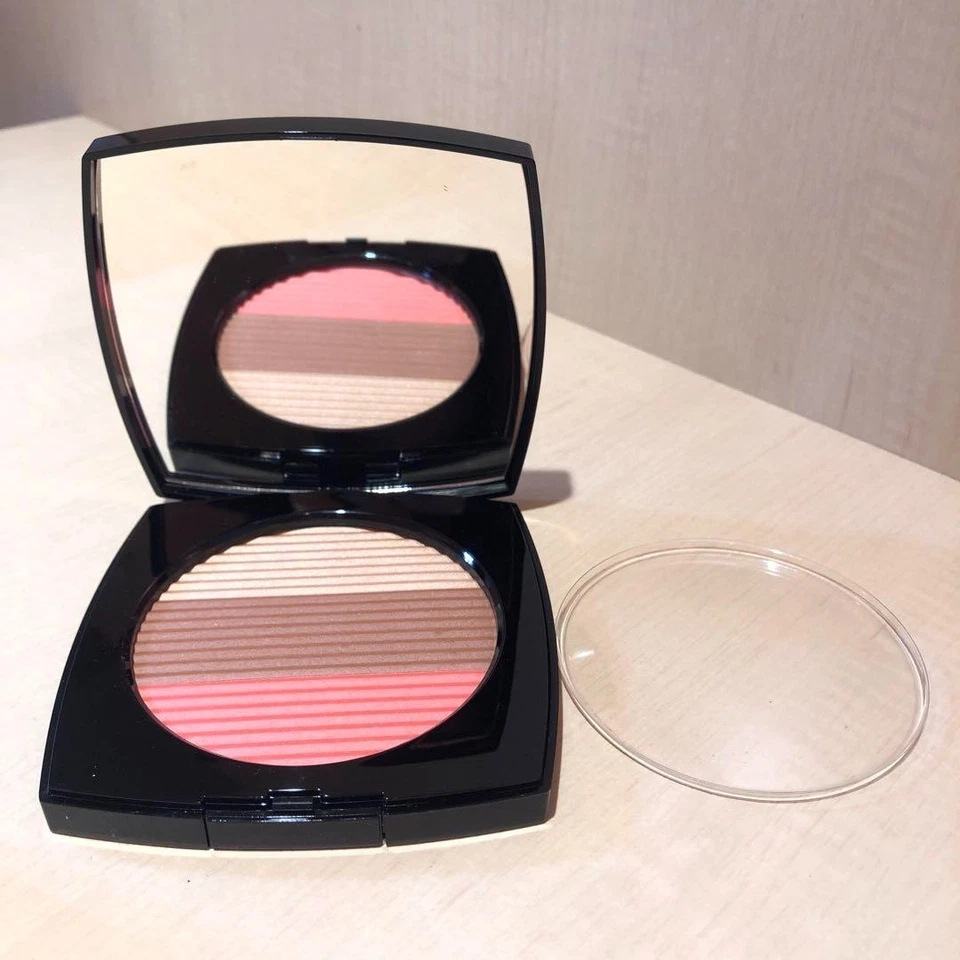 CHANEL Les Beiges #Medium Coral (15g / 0.53oz) Manufactured in April 2024 - Image 2 of 4