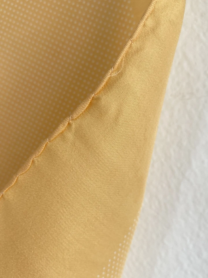 CHARVET PLACE VENDOME YELLOW SILK POCKET SQUARE POLKA DOTS PATTERN 18"/18" GC - Image 3 of 4