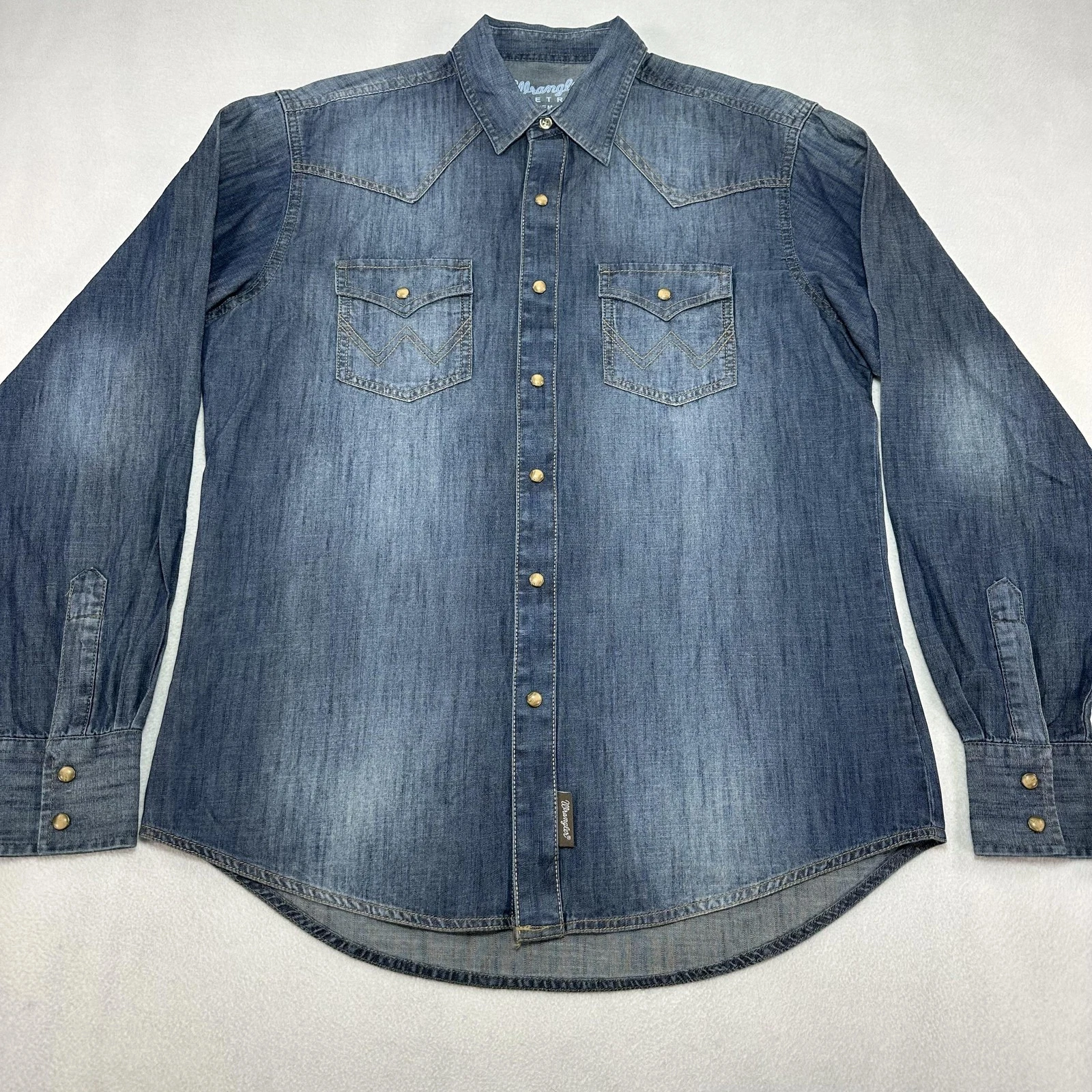 Wrangler Retro Shirt Mens Medium Blue Denim Western Pearl Snap Long Sleeve Rodeo