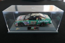 Revell - 1998 Monte Carlo - Skoal Bandit Racing 33 - 143 Scale Die Cast