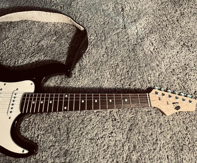 AXL GUITARS (ストラトキャスター タイプ) AXL Guitars Strat Style Electric Guitar Black 6 String Right