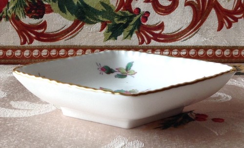 Spode Diamond Shape Pin Dish - Billingsley Rose Spray - Picture 2 of 6