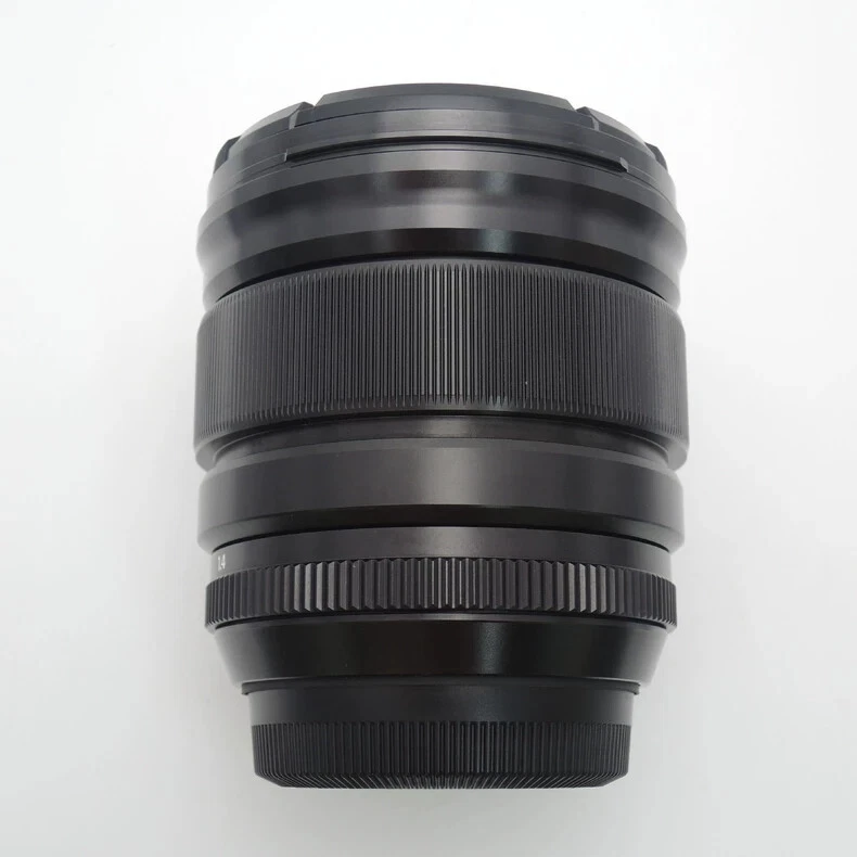 Lente gran angular Fujifilm Fujinon XF 16 mm f/1,4 R WR Foto 3 de 4