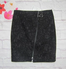 W by Worth Black Denim Skin Buckle and Zip Skirt w/ Pockets size 8 New!