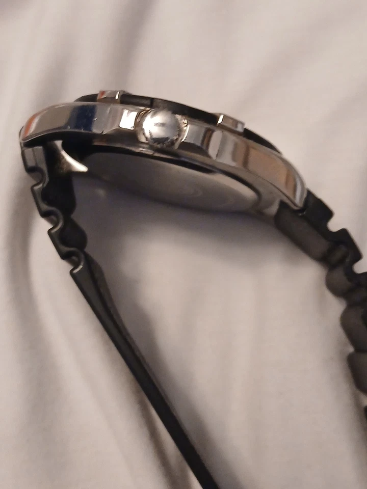 ESQ by Movado Swiss 23.1.14.5526 All Steel / Rubber 42mm Men's Watch - Image 4 of 4