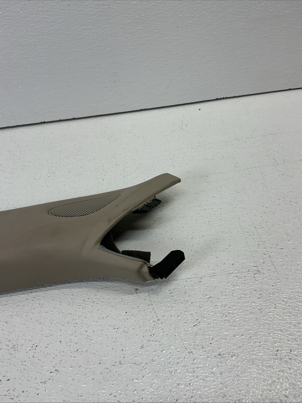 06-08 BENTLEY CONTINENTAL Windshield Left A Pillar Trim Cover Panel OEM
