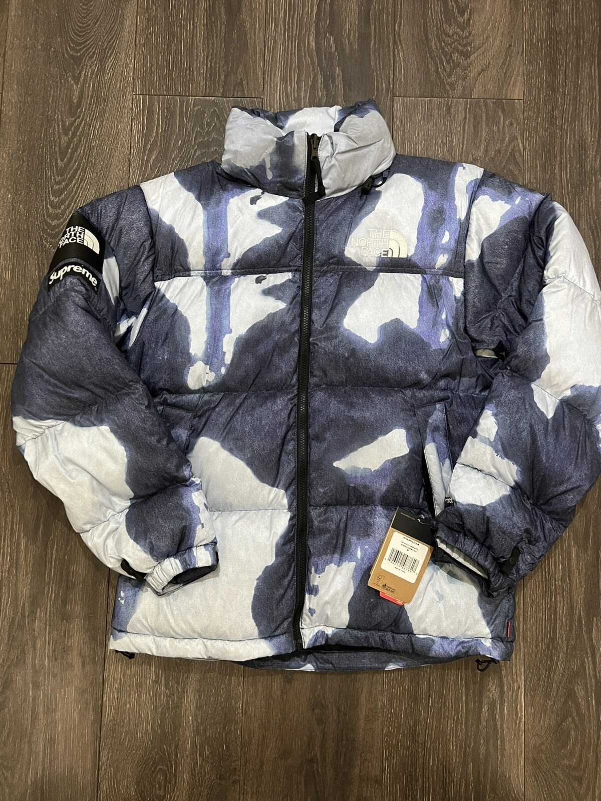 Veste de mariée indigo imprimée denim blanchi Supreme x The North Face taille M neuve avec étiquettes
