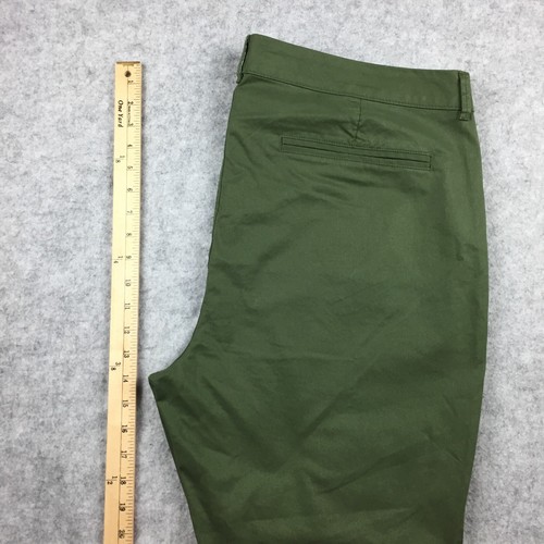 Pantalones para mujer Old Navy Pixie con pierna cónica al tobillo, 18 (verdes) - Imagen 4 de 8
