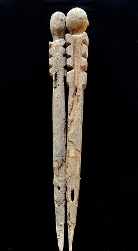Sumba Merapu architectural roof finials Tribal wooden sculpture Indonesia - Picture 6 of 12