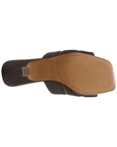 Small Feet? Buy Your Shoes Here | Who What Wear