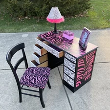 Girls DESK(Deva).Matching Chair, Lamp, Picture Frame, Card Box, And Waste Basket