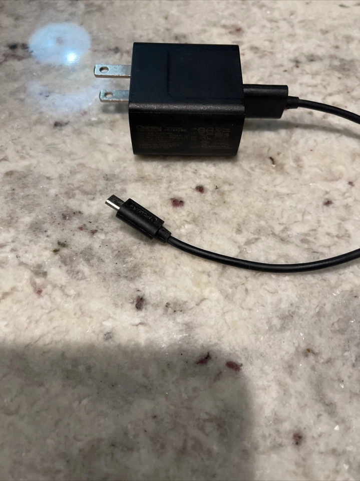 Chicony W12-010N3A, OEM, HP  745229-001,  USB Power Adapter for HPTablets 5V 2A  - Image 2 of 2