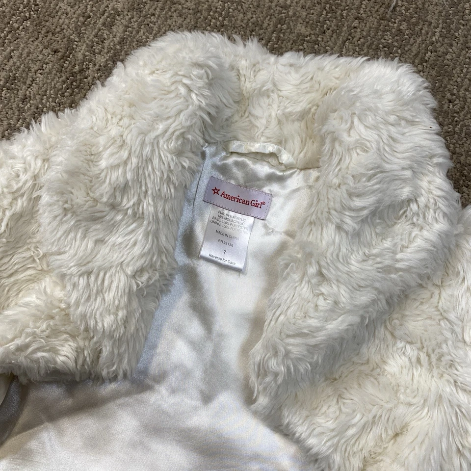 American Girl ~ Faux Fur Cream Fancy Shrug Short Jacket For Girls ~ Size 7 - Image 2 of 4