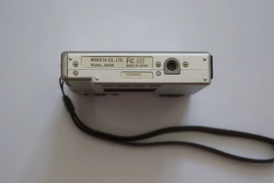 Minolta Dimage X - Image 4 of 4