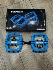 DMR Versa MTB Pedals SPD Clip & Flat Pedals 9/16 Blue Pedals Only