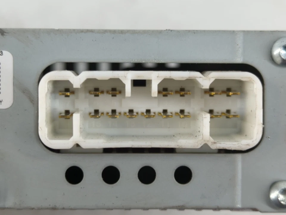 2005 丰田凯美瑞收音机扬声器放大器 86280-aa074 P8YFS — 第 2/4 张图片