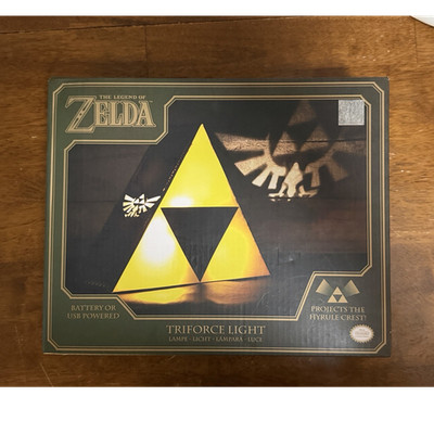 Paladone Legend of Zelda Triforce Light Battery/USB Powered