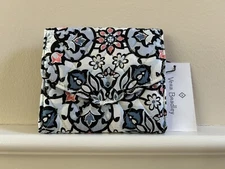 NWT - Vera Bradley RFID Mini  Wallet - Lisbon Medallion