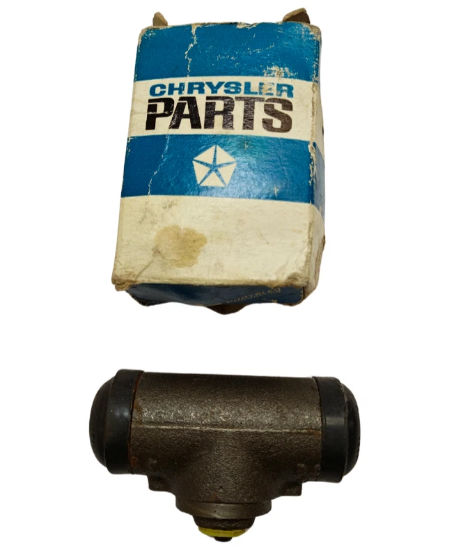 1960 - 1976 年道奇普利茅斯 Valiant Dart 9 英寸后制动轮缸 3461656 NOS。 — 第 2/4 张图片