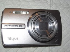 OLYMPUS STYLUS 840 8 MEGAPIXEL DIGITLA STILL CAMERA, SILVER