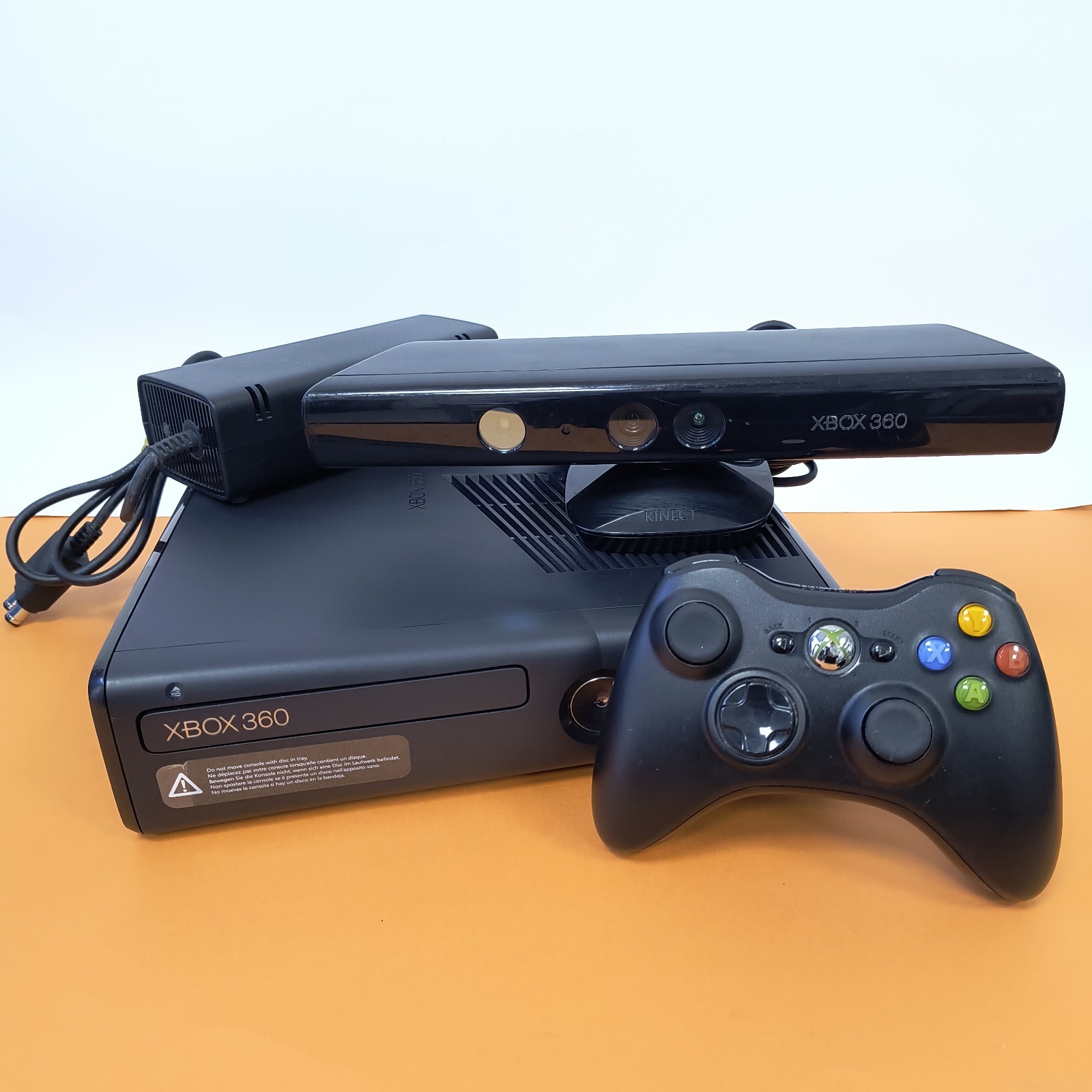 CONSOLE XBOX 360 SLIM NERA MICROSOFT 500GB COMPLETA CON CONTROLLER CAVI E KINECT