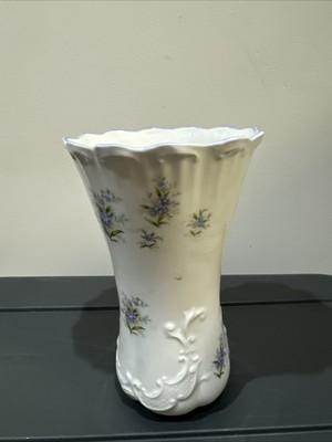 Queens Flowers Lavender Staffordshire Fine Bone China Vase