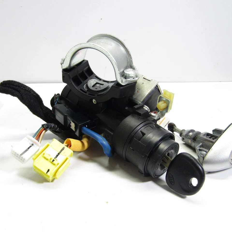 KIA FORTE 2014-2018 INTERRUPTOR DE ENCENDIDO BLOQUEO CON LLAVE Y CILINDRO FABRICANTE DE EQUIPOS ORIGINALES 81905A7001 Foto 2 de 4