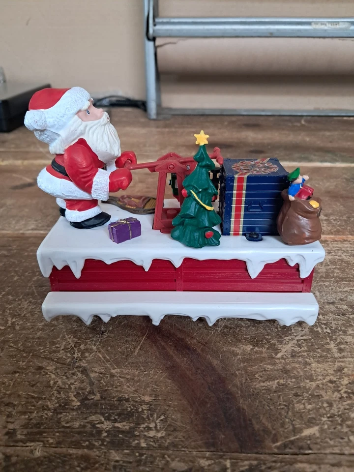 LGB 21010 G Scale Santa Claus Operating Hand Car CLEAN NOS Video - Image 2 of 4