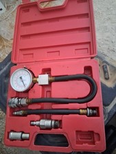 Gasoline Compression Check Tester Set Auto Engine Motor Dial Gauge 0-300 Psi