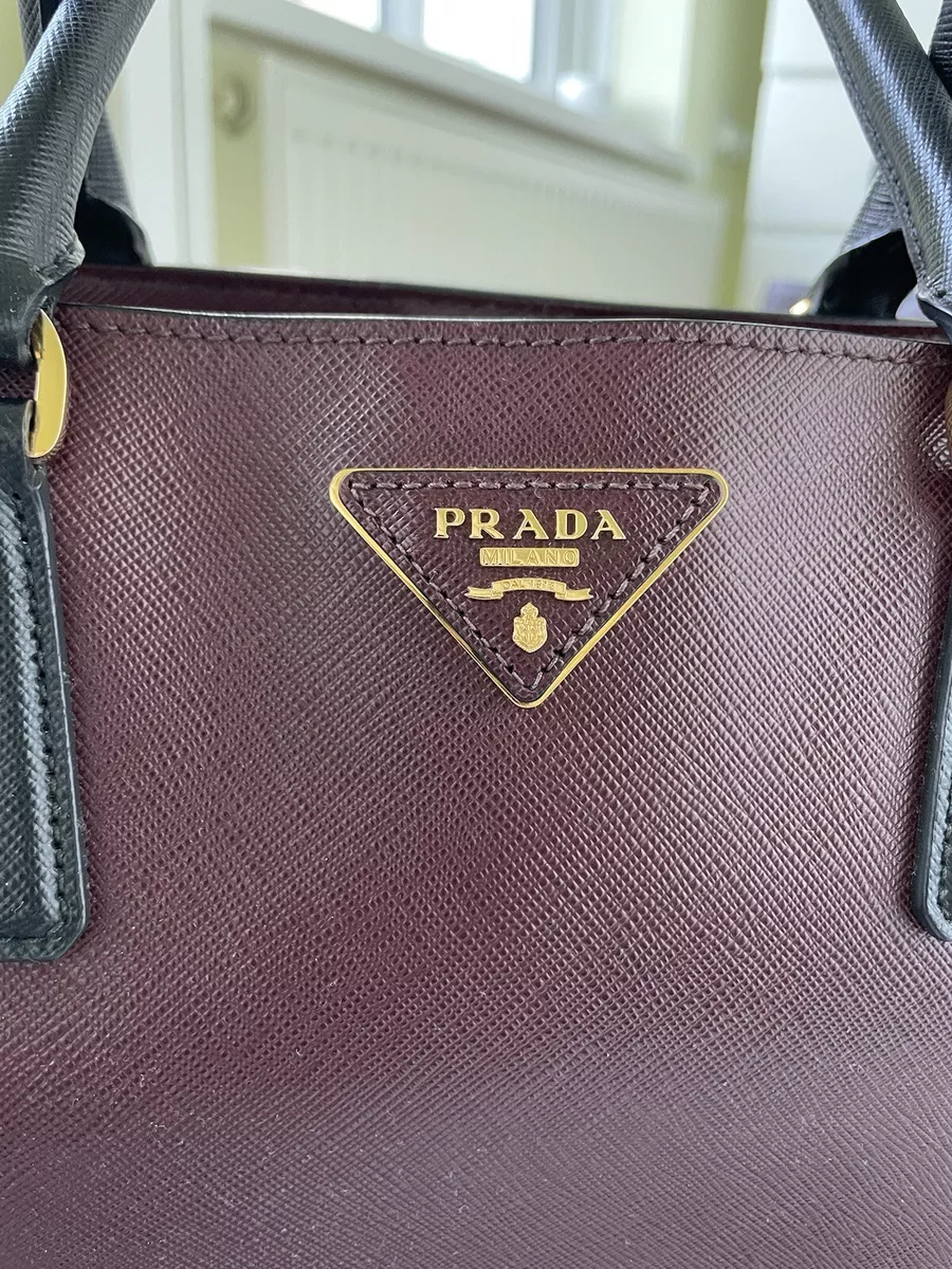 Prada saffiano large hot sale