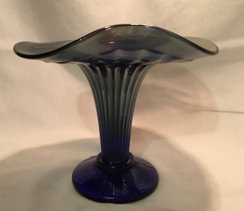 Lundberg? Fenton? Jack-in-the-Pulpit Iridescent Blue Aurene Art Glass Vase - Picture 7 of 9