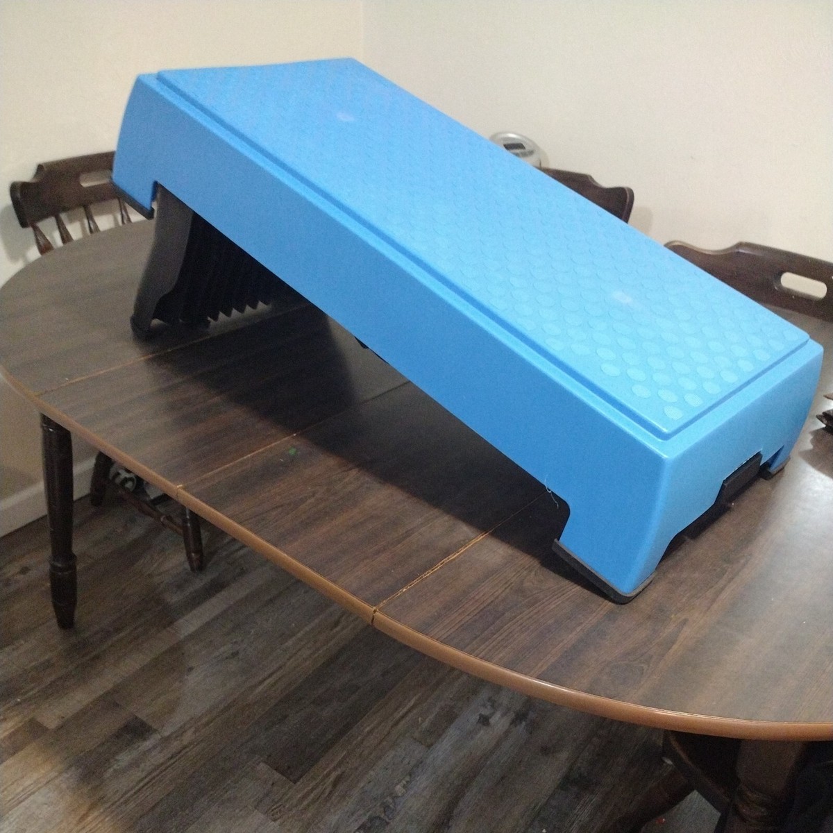 The Firm Fanny Lifter Stepper – Plateforme Aérobic Avec 8 Pieds Caoutchouc, Gym Et Training