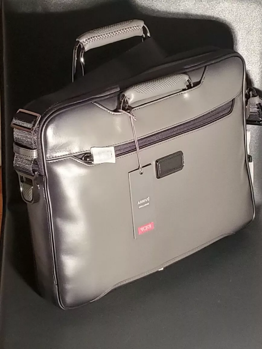 NWT Tumi Arrive Exclusive Hannover Slim Leather Briefcase Bag Grey