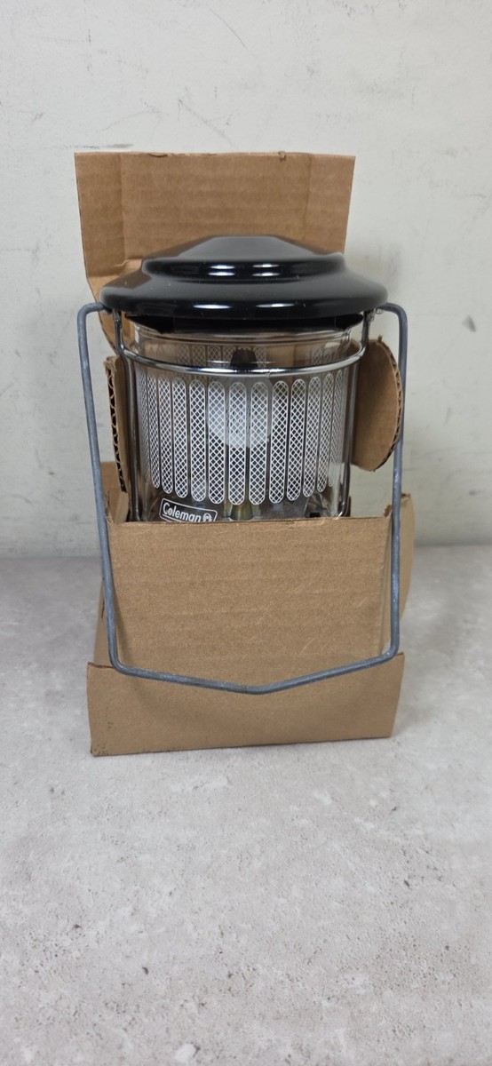 Vintage Coleman Lantern 5133 Compact Lightweight Propane