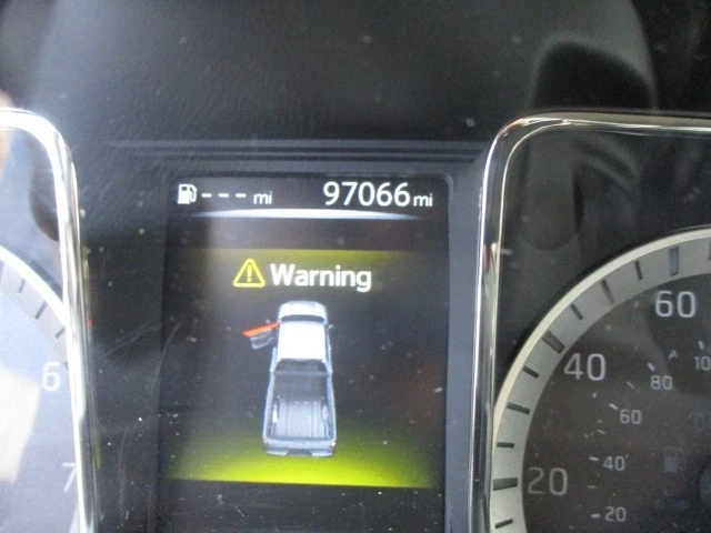 Bote de vapor usado se adapta a: Nissan Titan 2017 grado A Foto 3 de 4